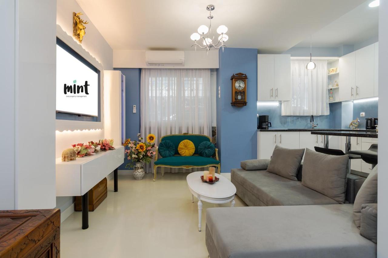 Wonderful Renovated Apartment With Private Patio Athen Eksteriør bilde