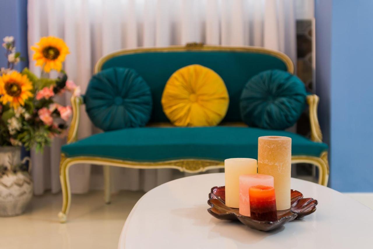 Wonderful Renovated Apartment With Private Patio Athen Eksteriør bilde