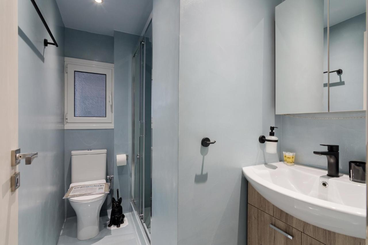Wonderful Renovated Apartment With Private Patio Athen Eksteriør bilde